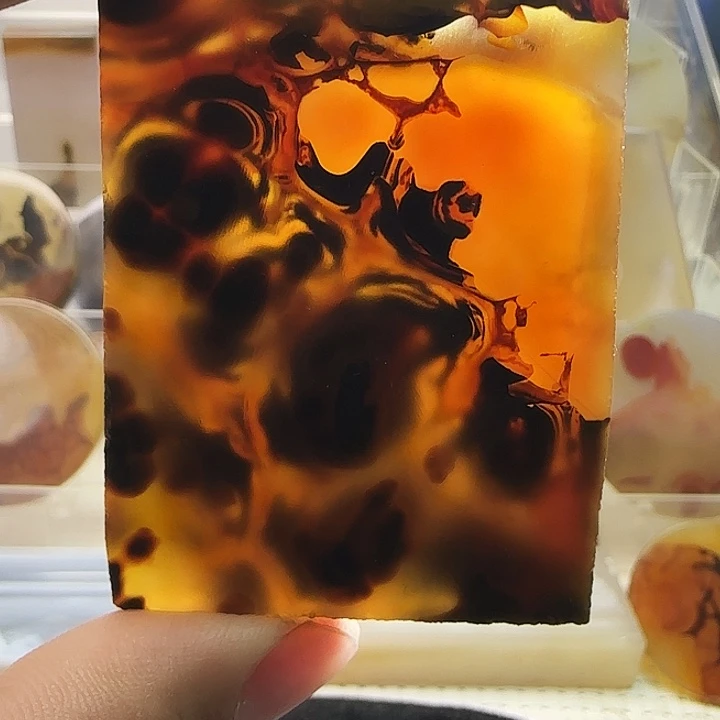 玛瑙/玉髓未镶嵌珠宝奇石