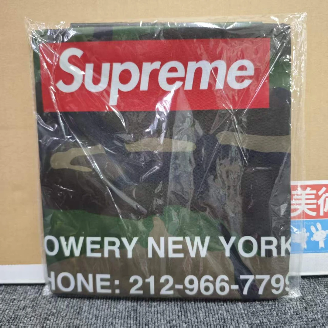 supreme 洗衣袋 潮流玩具