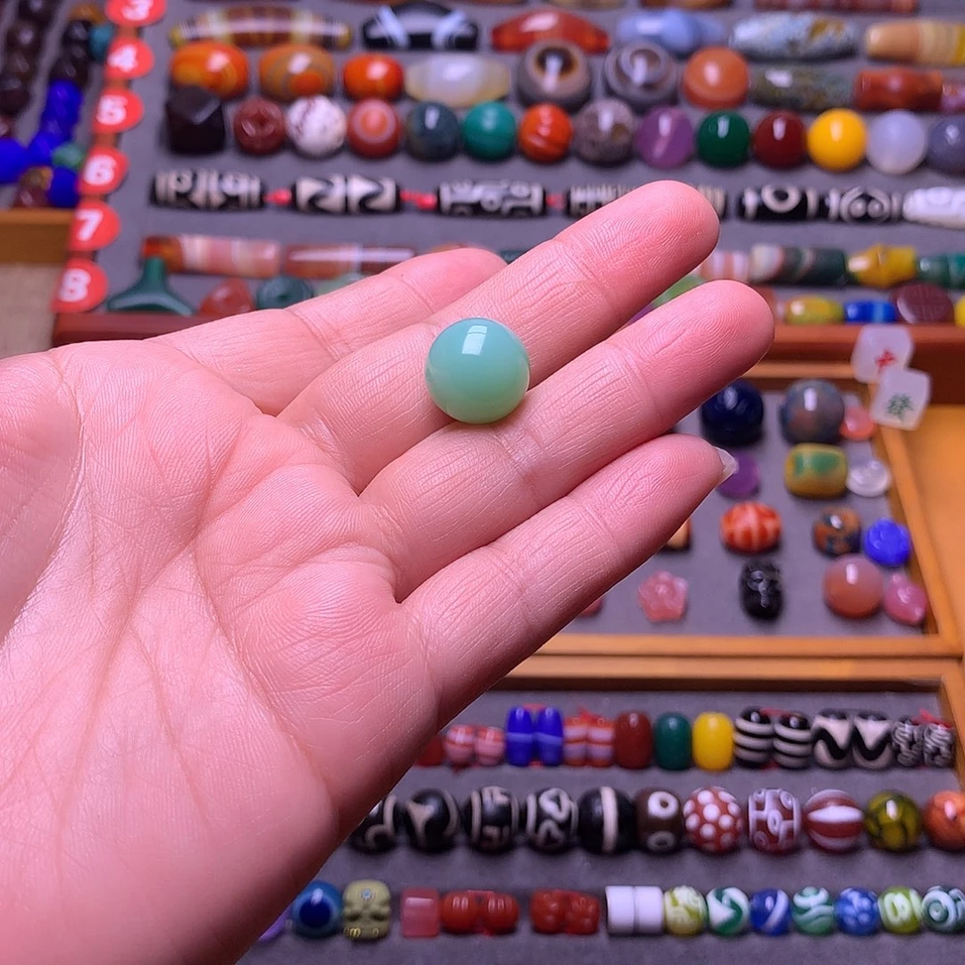 用***5玛瑙/玉髓未镶嵌颈饰