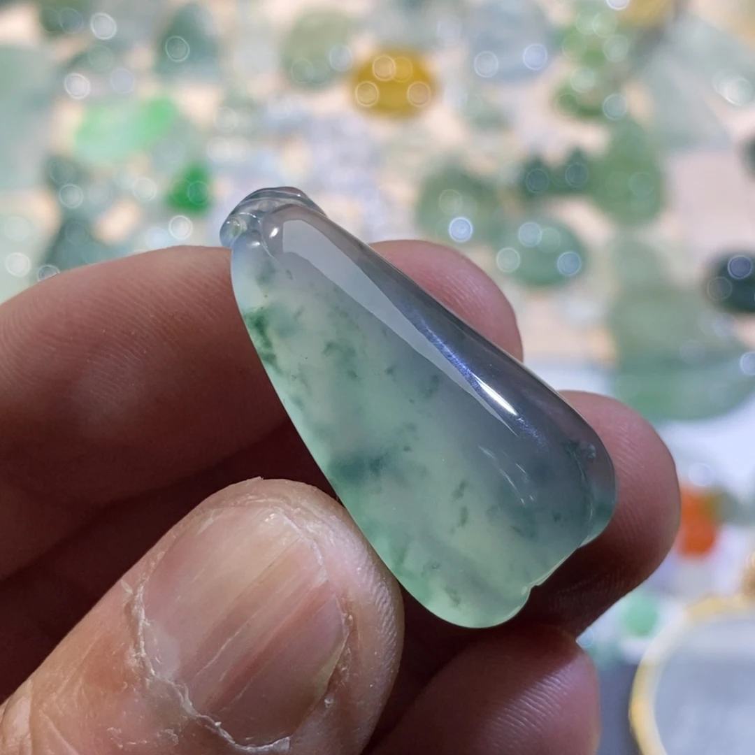 定制翡翠未镶嵌翡翠