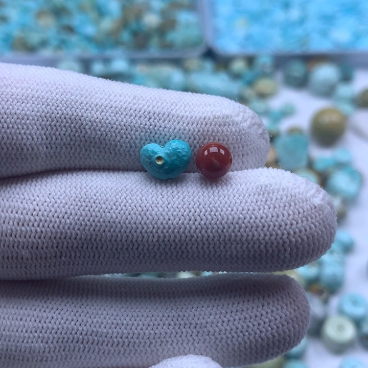 南红玛瑙未镶嵌珠宝奇石