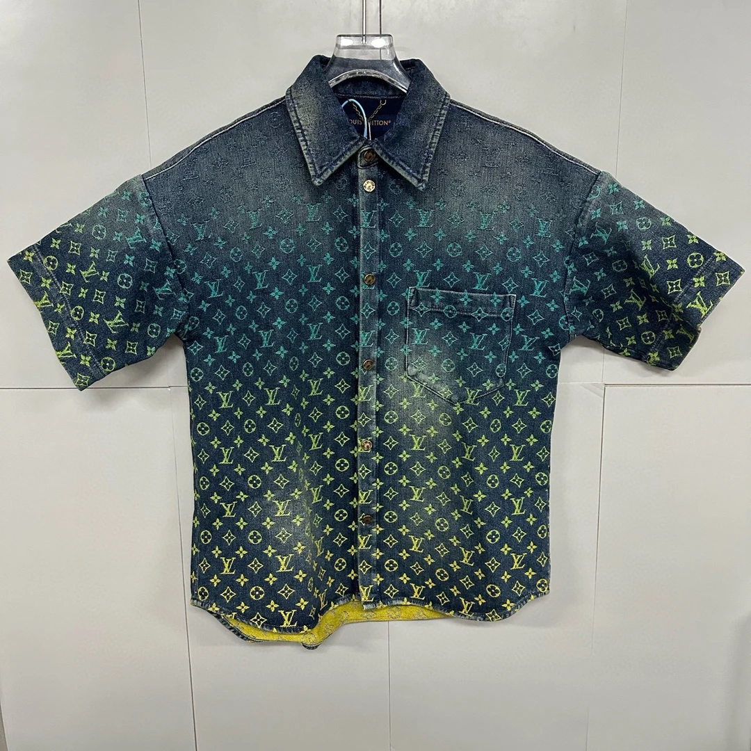 全新未使用  lv 做旧提花满印牛仔短袖衬衫 XS码 D14993