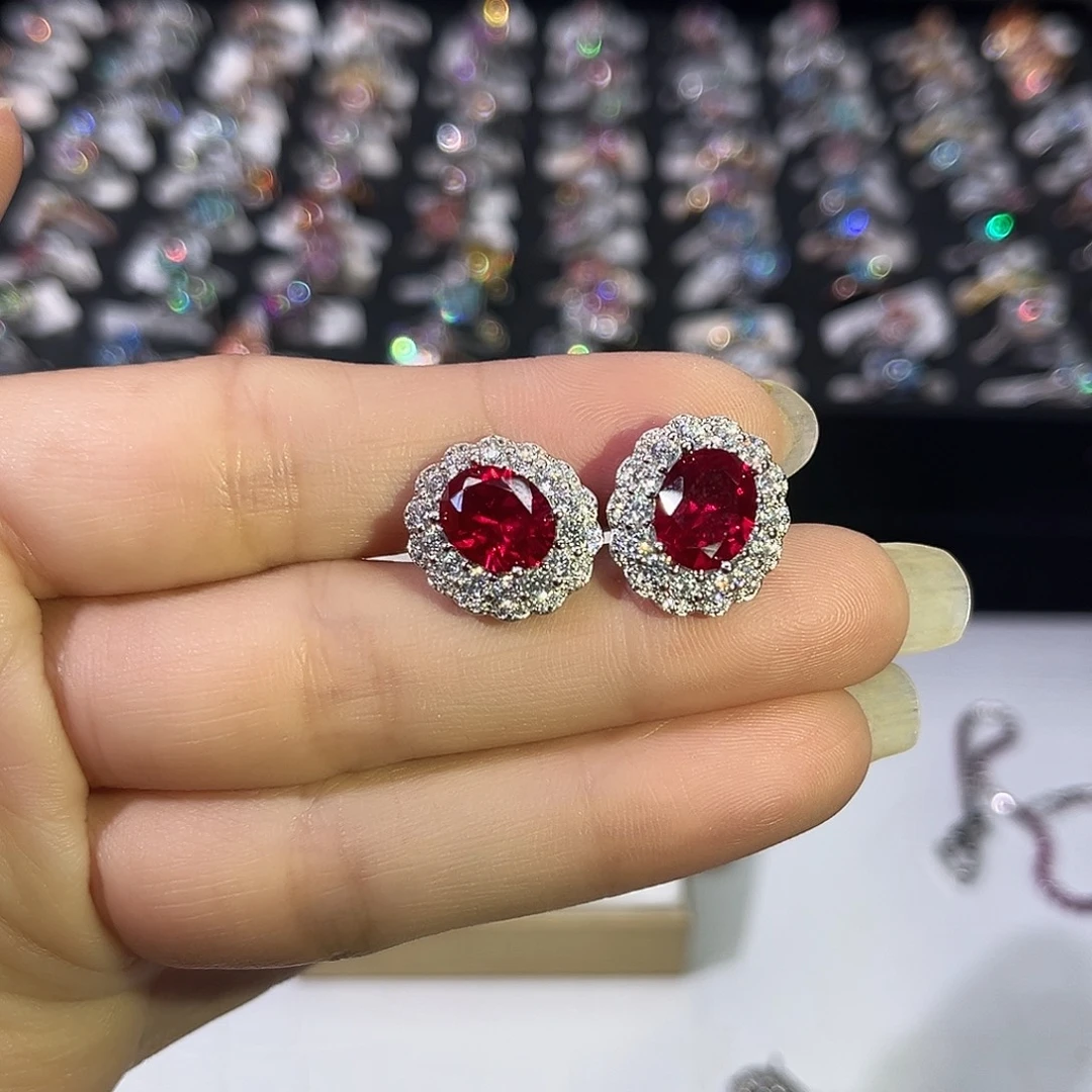 莫桑石非金属B红宝耳钉