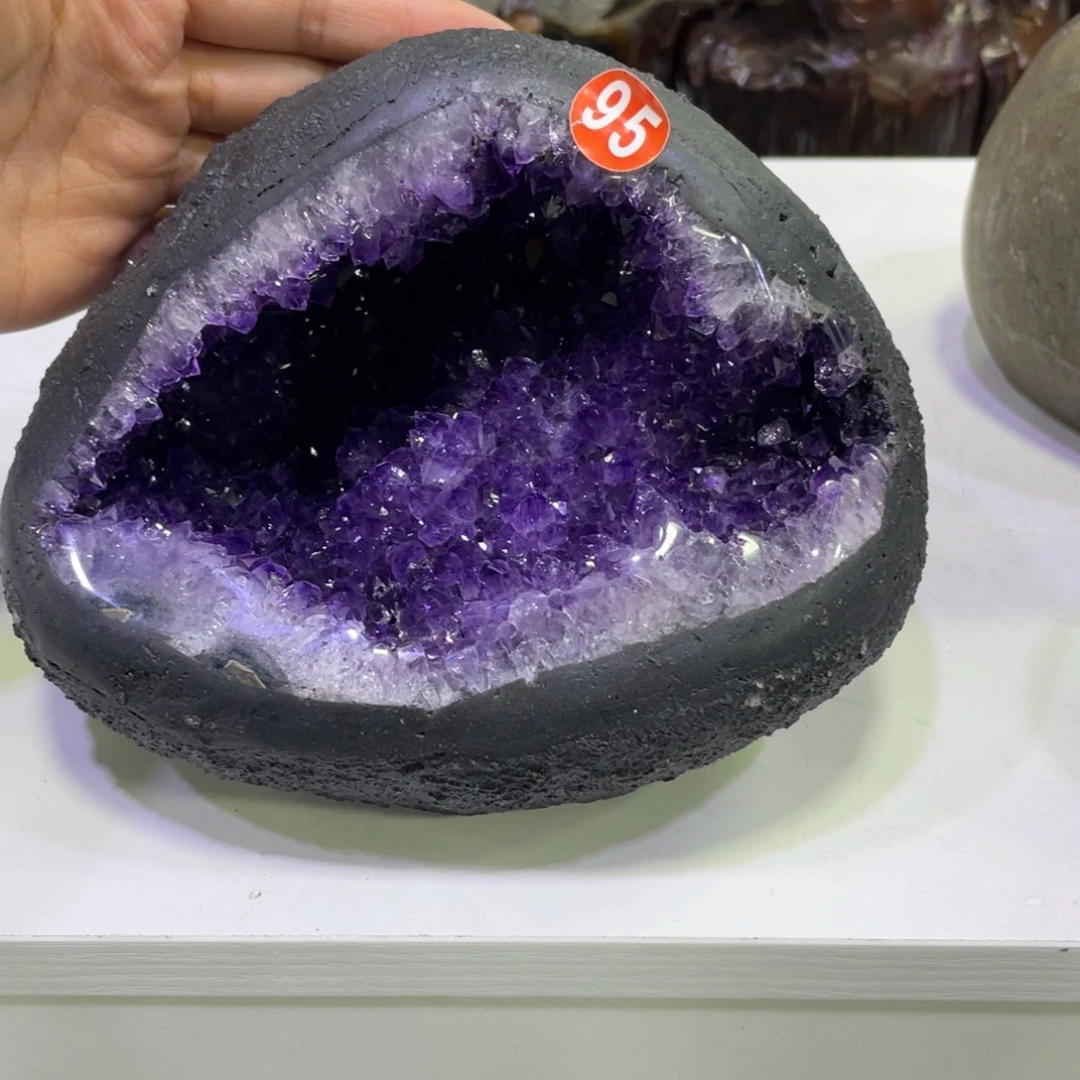 未镶嵌水晶大型摆件（非配饰）