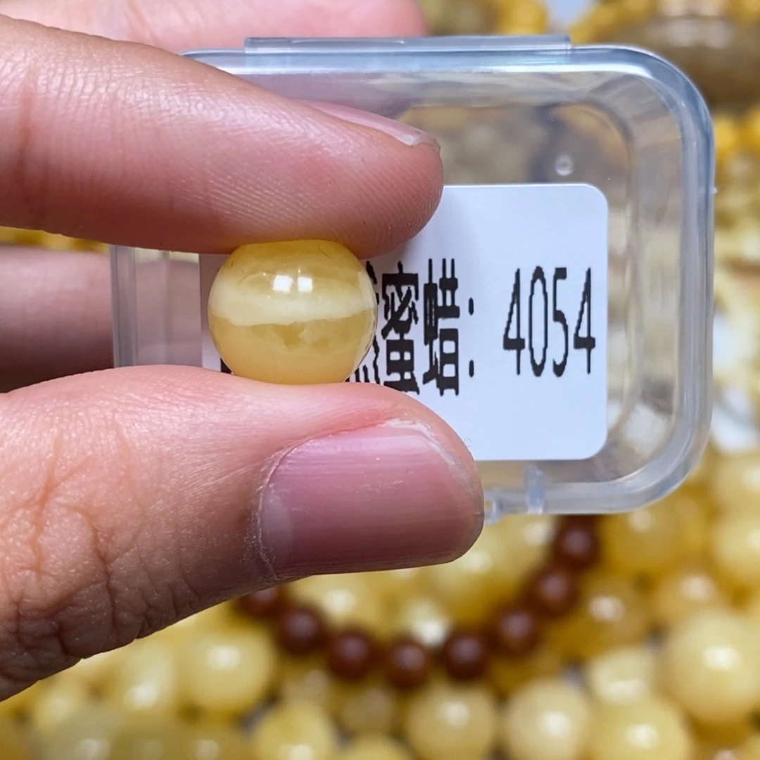 蜜蜡未镶嵌珠宝奇石4054
