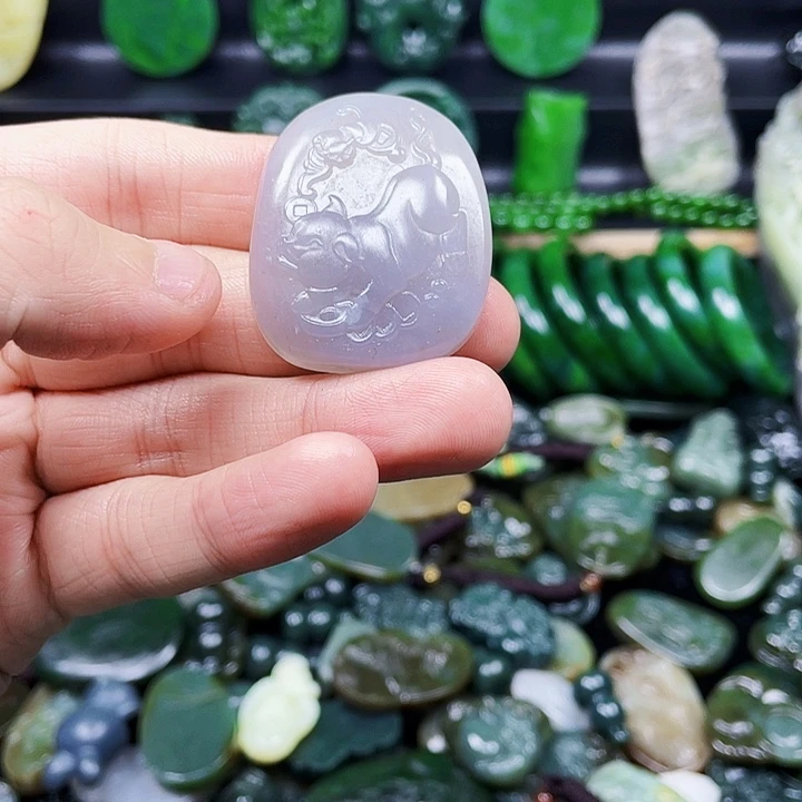 和田玉未镶嵌挂件