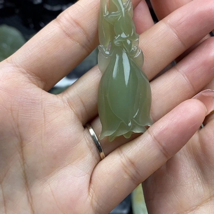 和田玉未镶嵌颈饰16