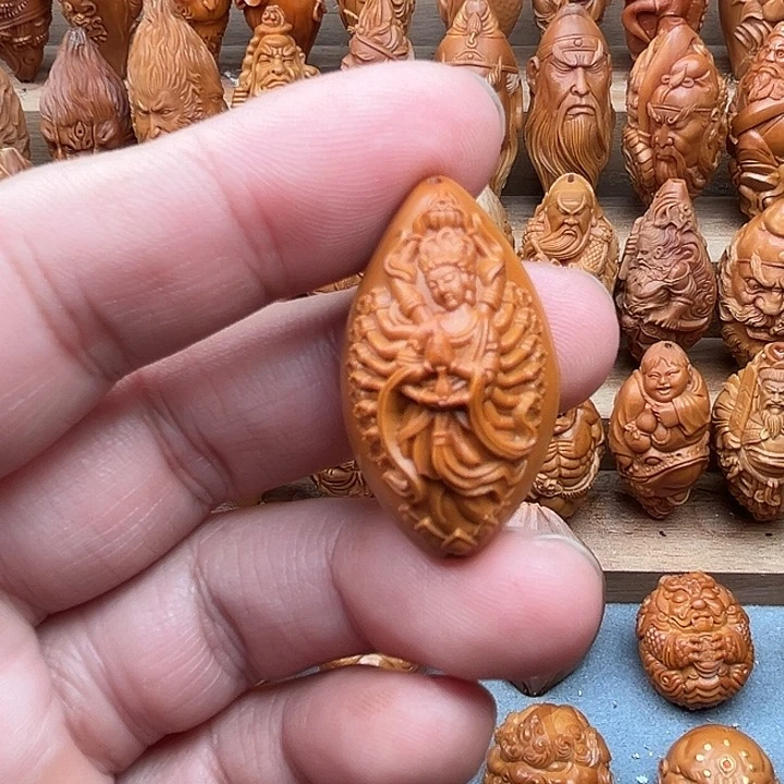 橄榄核吊坠21千手观音