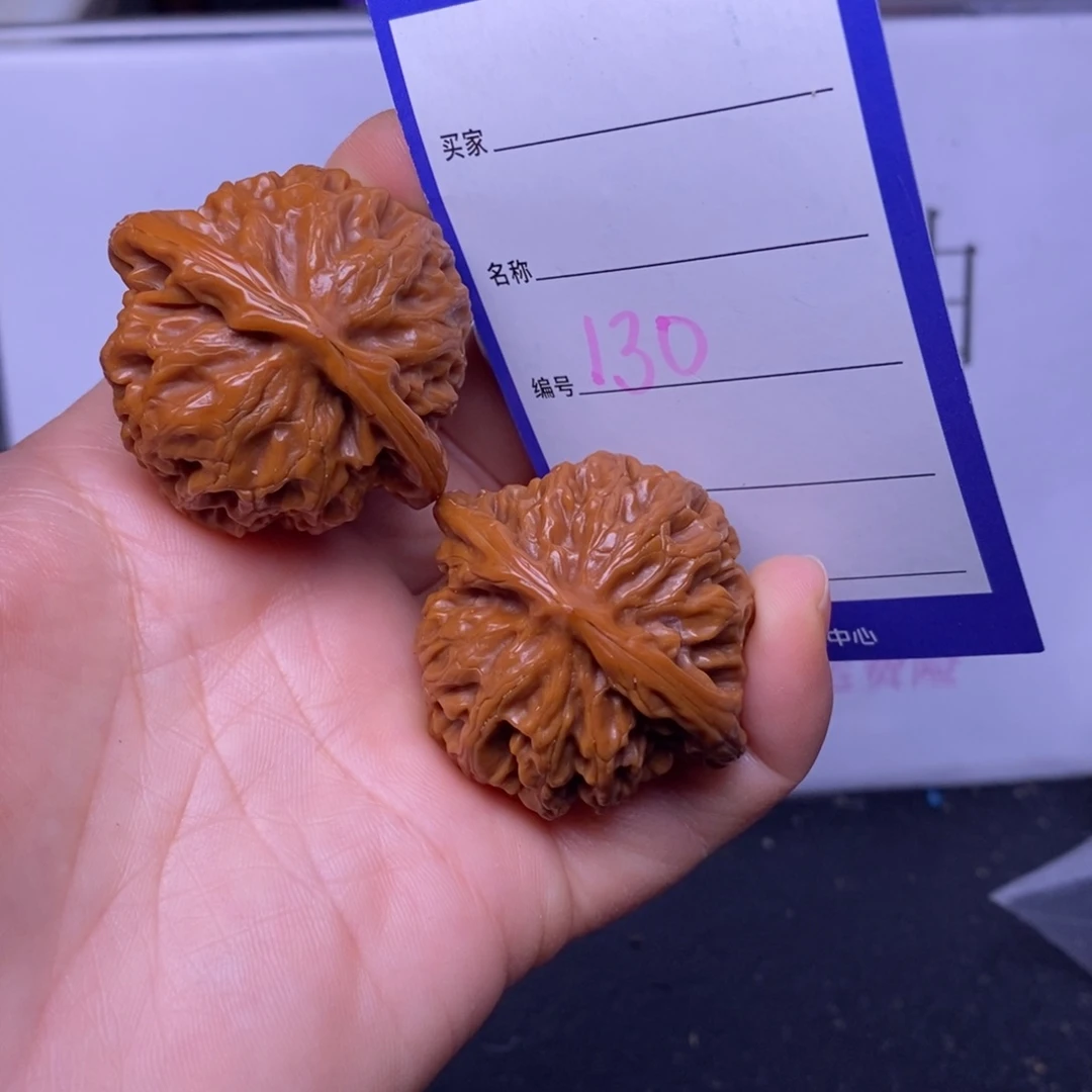 文玩核桃把件130/41宫灯