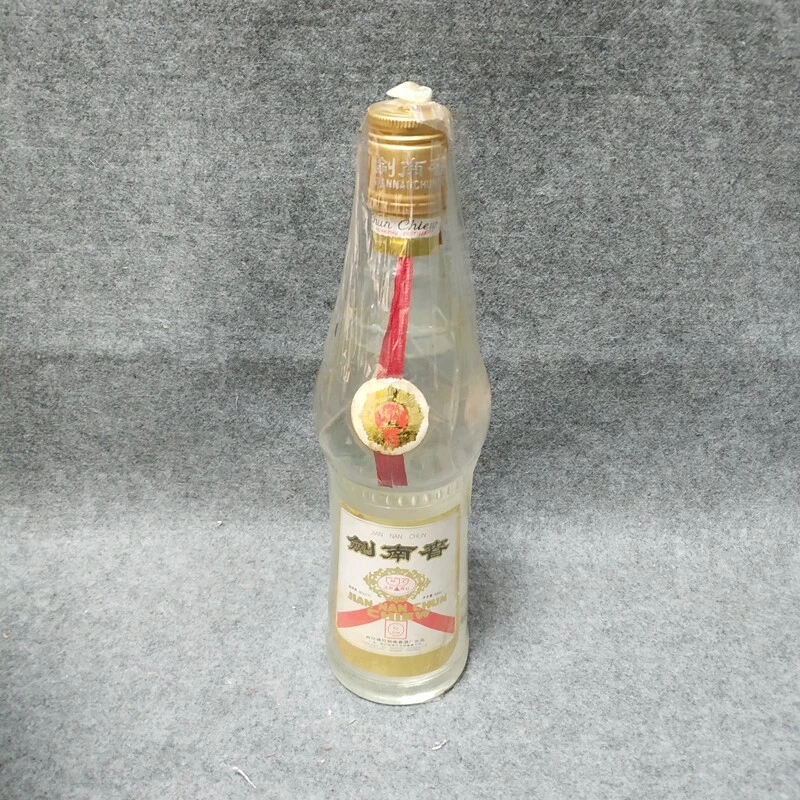 90年代剑南春莲花剑38度500ml5-M25II008028-03