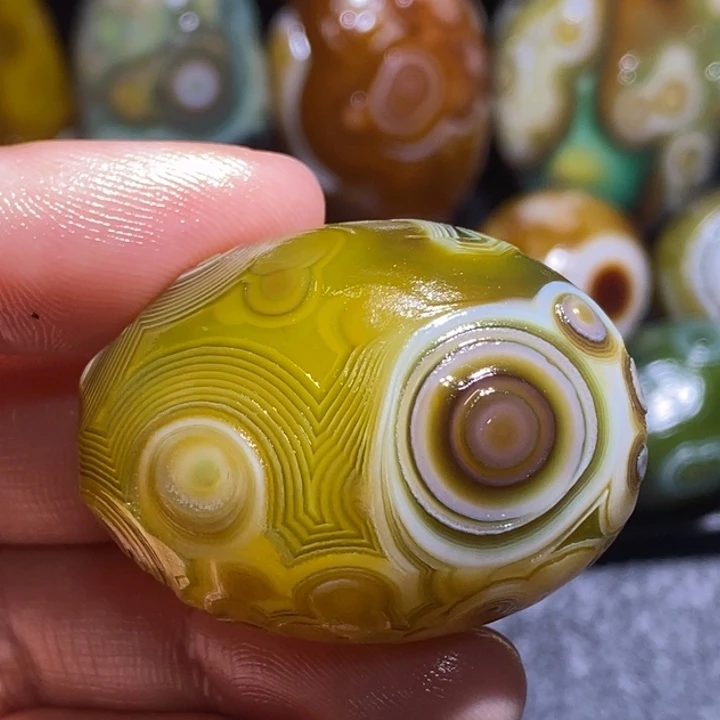 玛瑙/玉髓未镶嵌珠宝半成品65