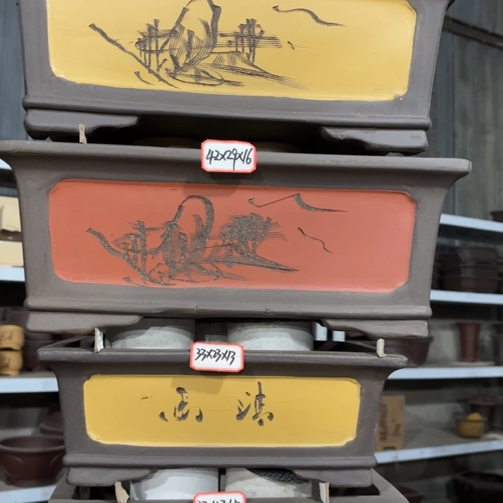 紫砂花盆138-4。