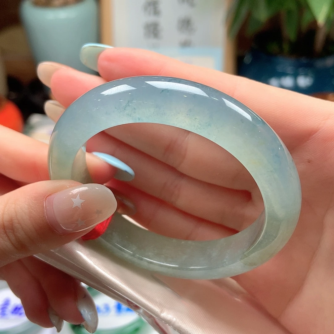 翡翠未镶嵌手镯起光蓝碎花飘黄77号