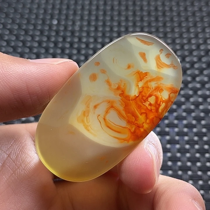 未镶嵌颈饰玛瑙/玉髓王*