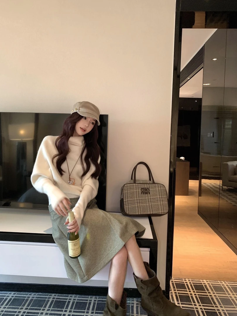 高领毛衣女秋冬季2025新款慵懒高级感独特绝美气质内搭针织衫上衣