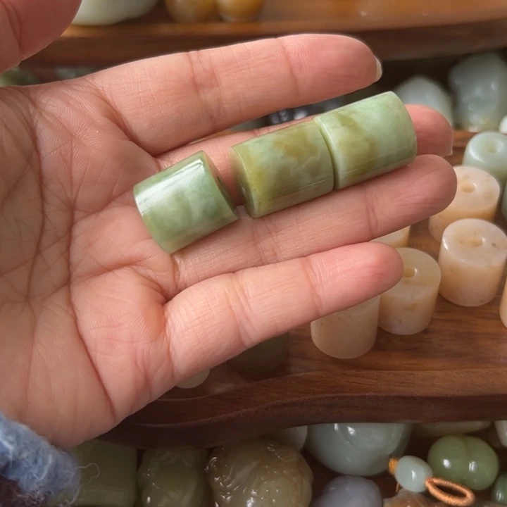 颈饰未镶嵌和田玉潇