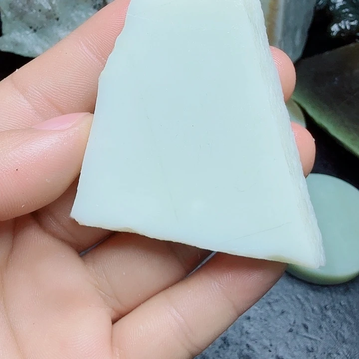 未镶嵌和田玉（糖玉）珠宝奇石