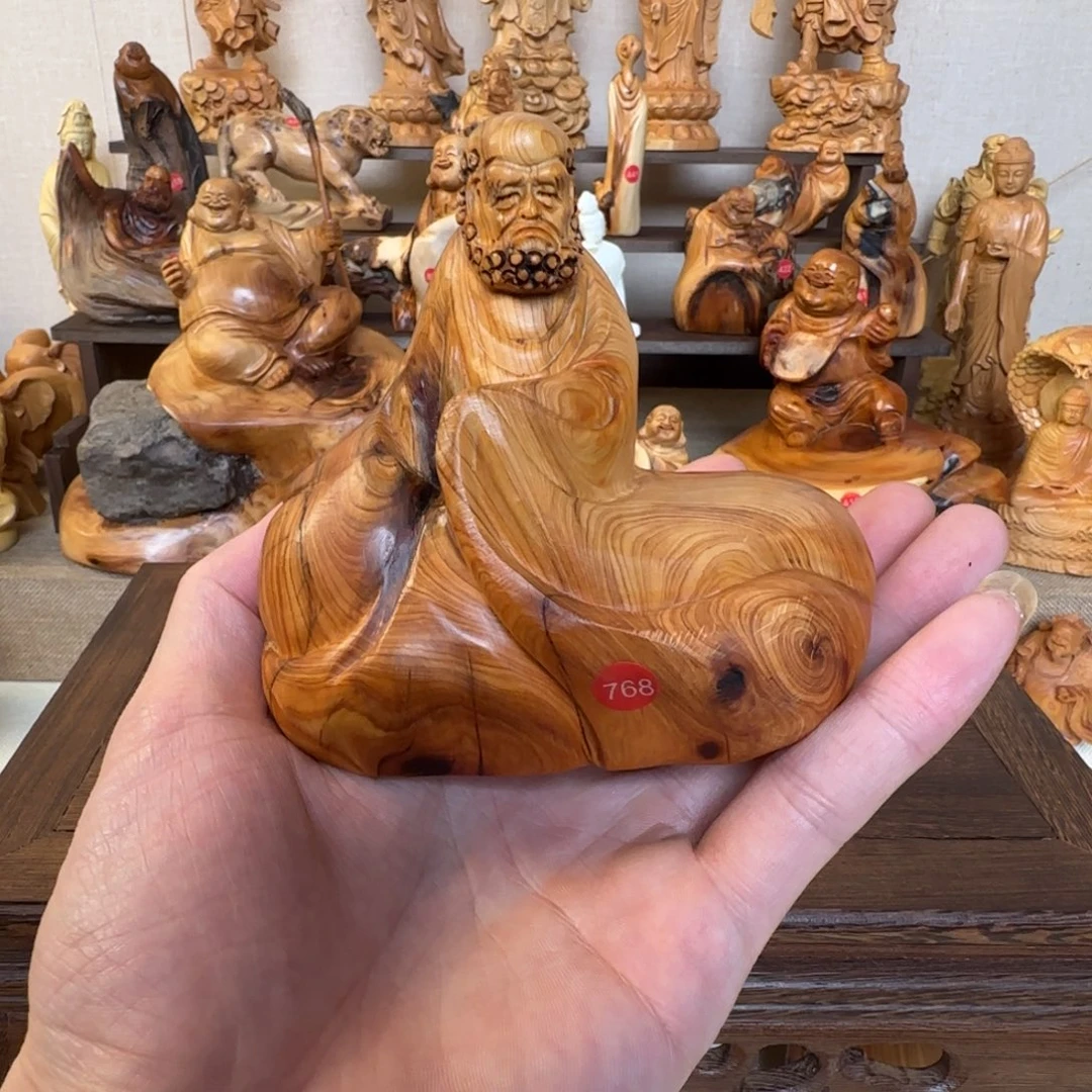 崖柏小木匠艺雕一物一拍