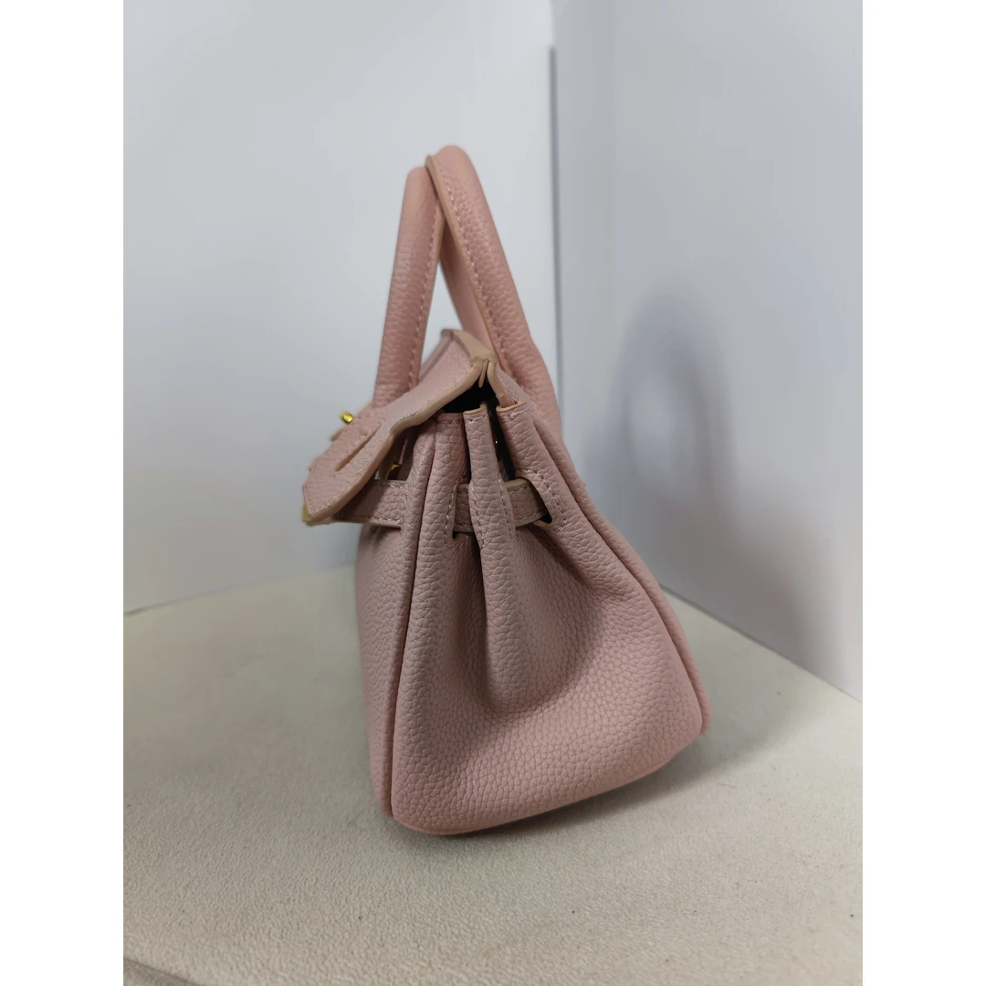 171时尚休闲百搭包包 驴 马 G 杨家 D 香 包包