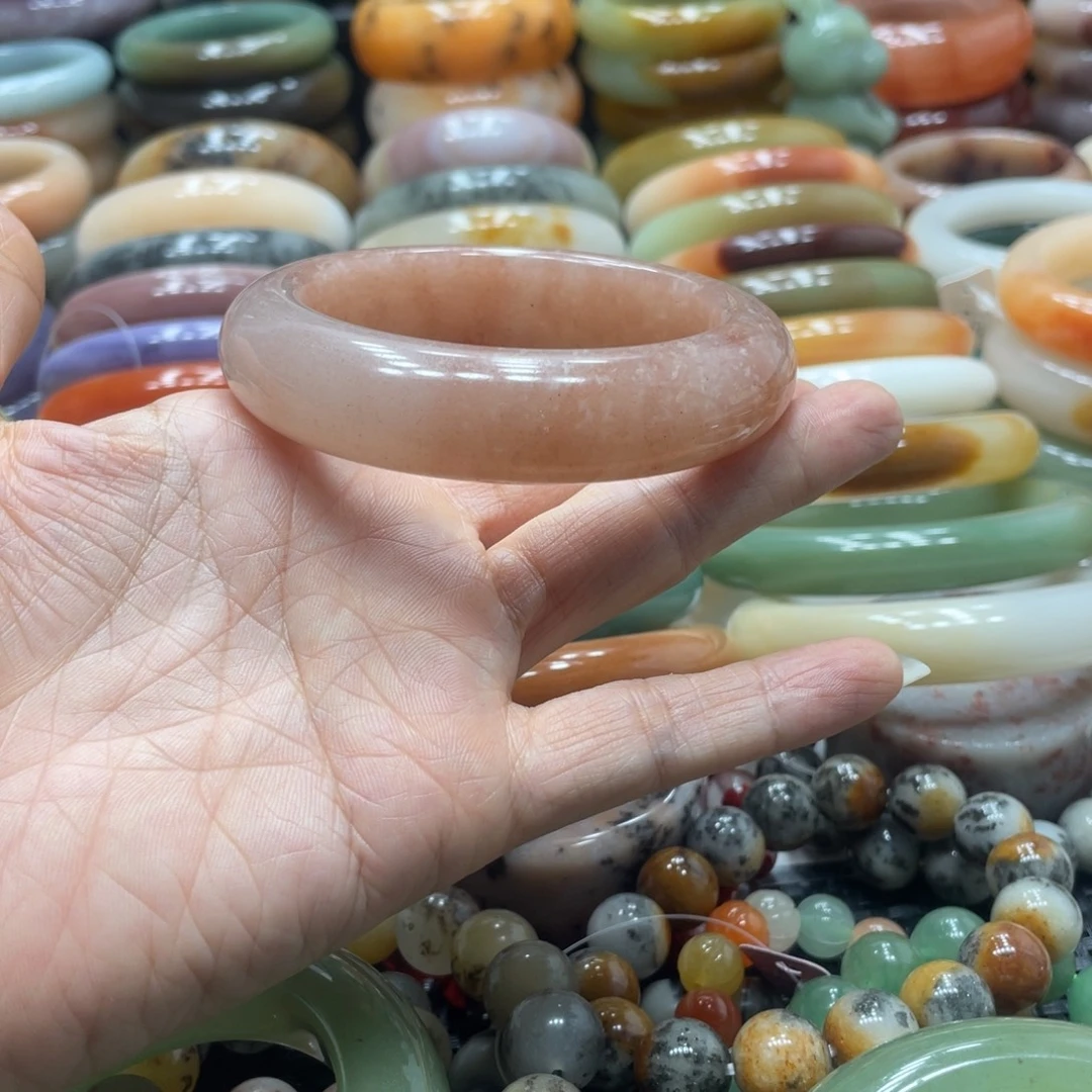 石英岩玉未镶嵌手镯