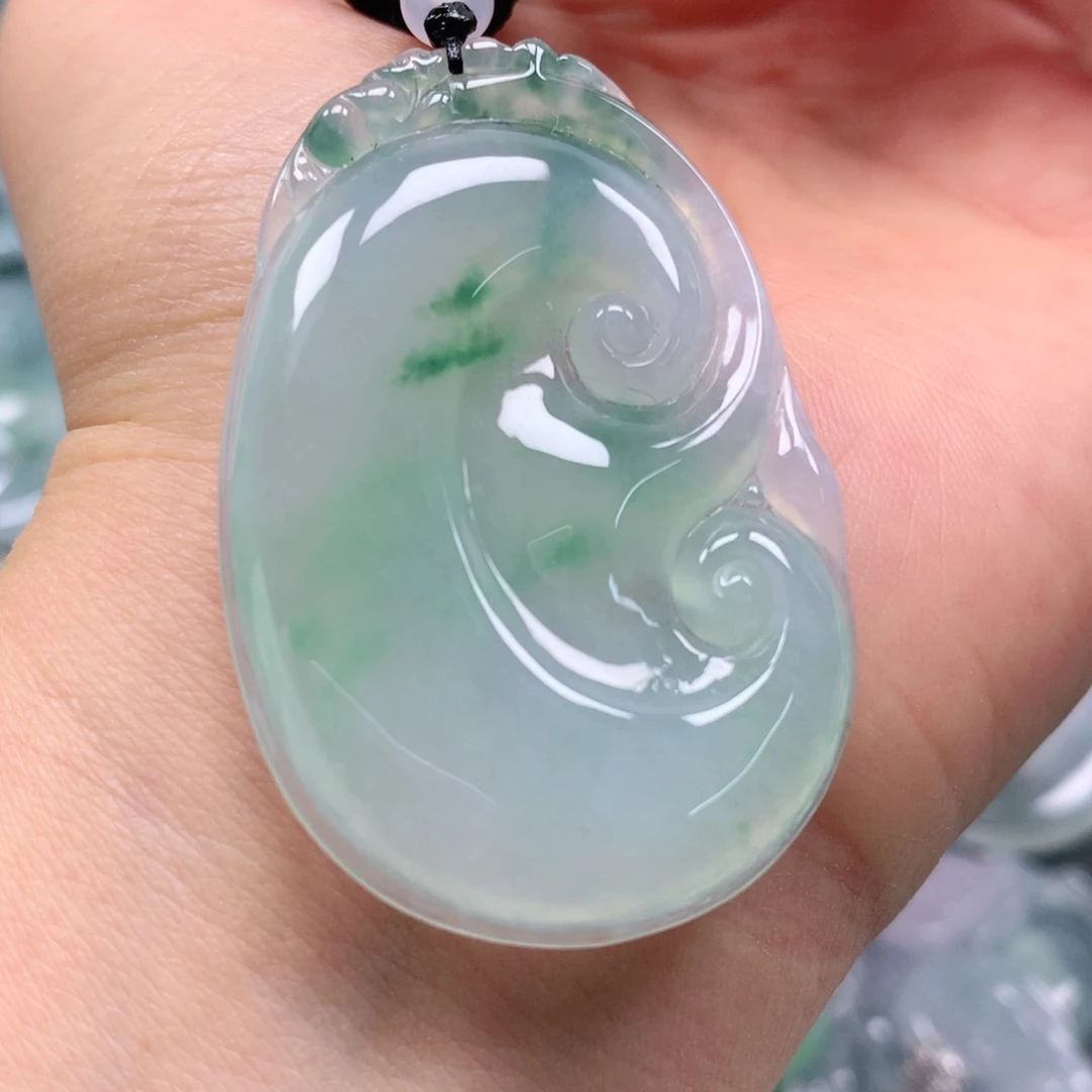 翡翠颈饰未镶嵌天然翡翠