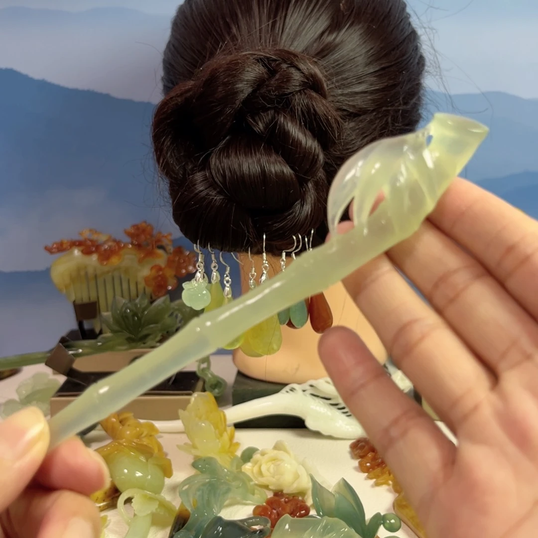 玥***蛇纹石玉合金发饰