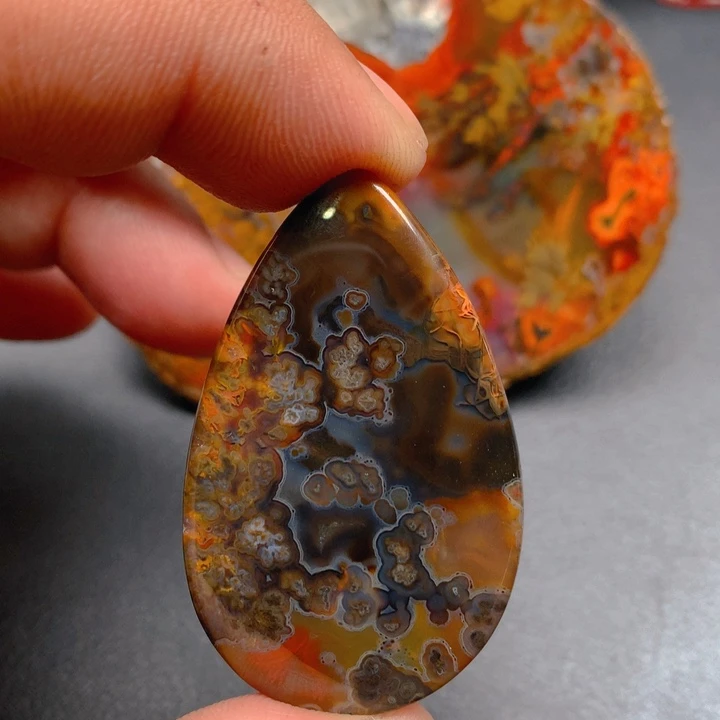 玛瑙/玉髓颈饰未镶嵌s**婷