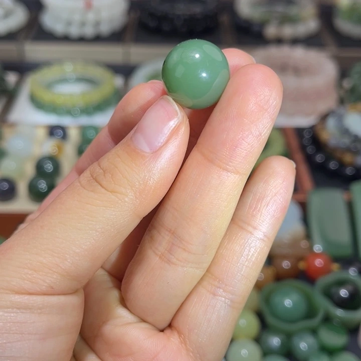 和田玉未镶嵌珠宝半成品卡16粉青单珠