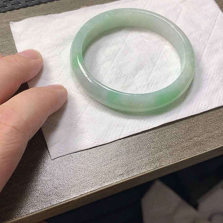 翡翠未镶嵌颈饰54.8圈