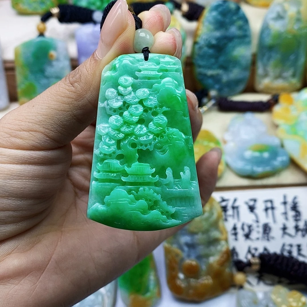 翡翠未镶嵌颈饰翡翠