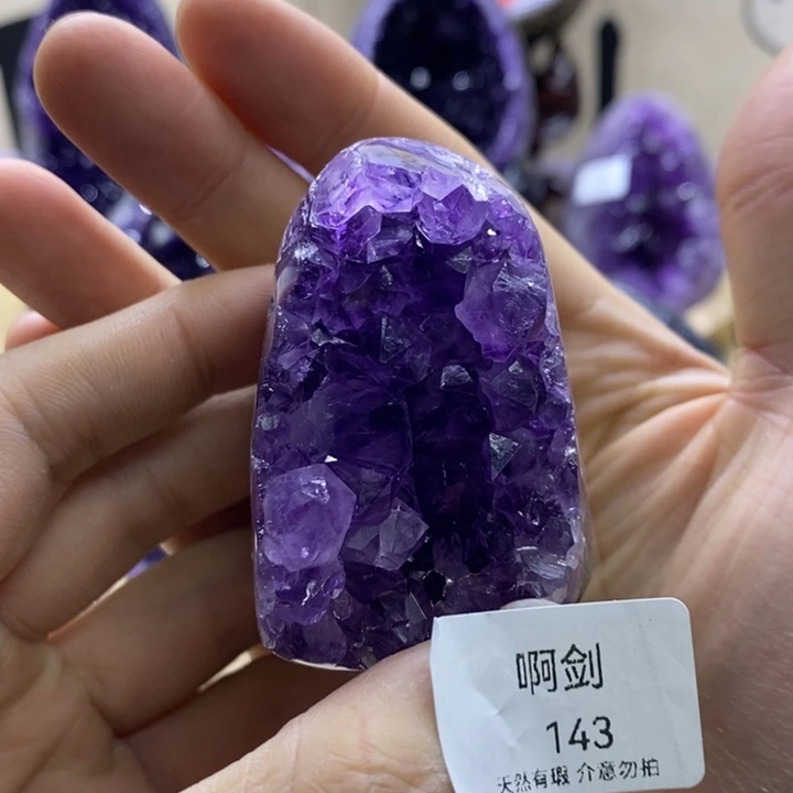 未镶嵌大型摆件（非配饰）水晶