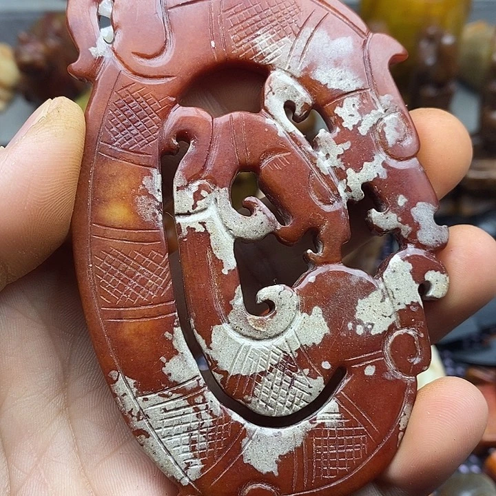 未镶嵌蛇纹石玉颈饰