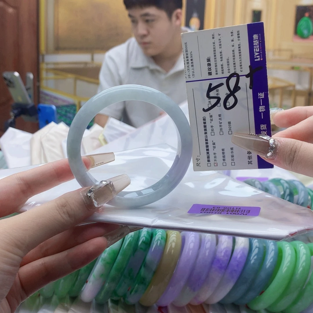 翡翠未镶嵌手镯nn