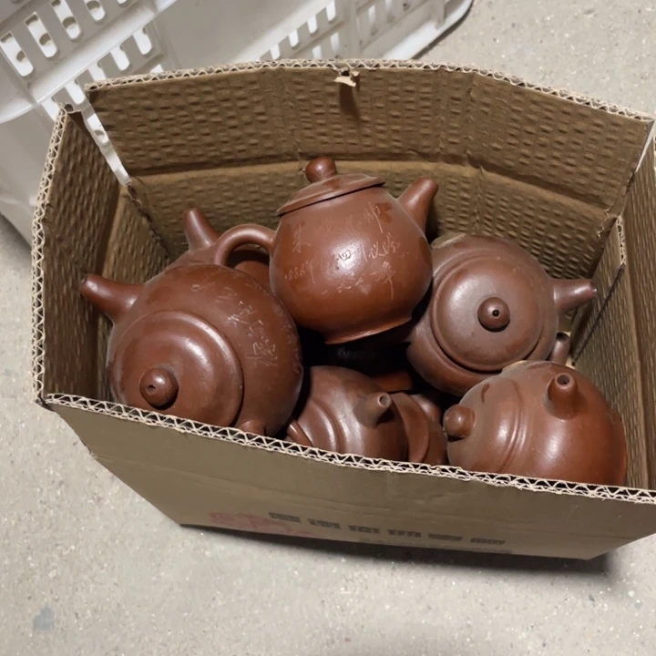 茶壶紫砂金****》老厂紫砂壶一件。