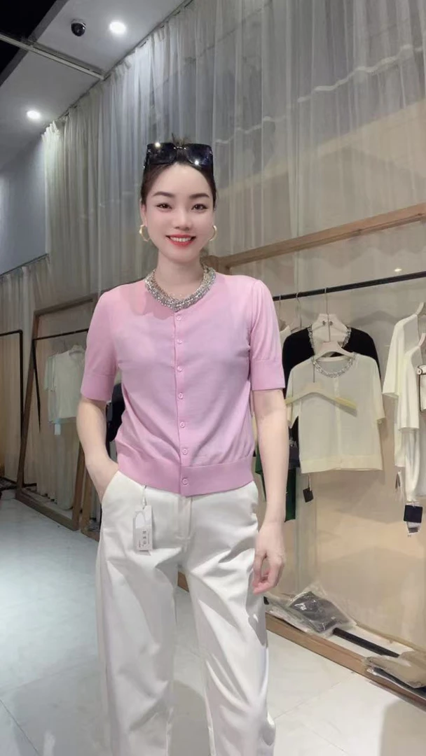 200支超细扬子纱  高阶式20G扬子纱小香风水晶钻领口开衫 606