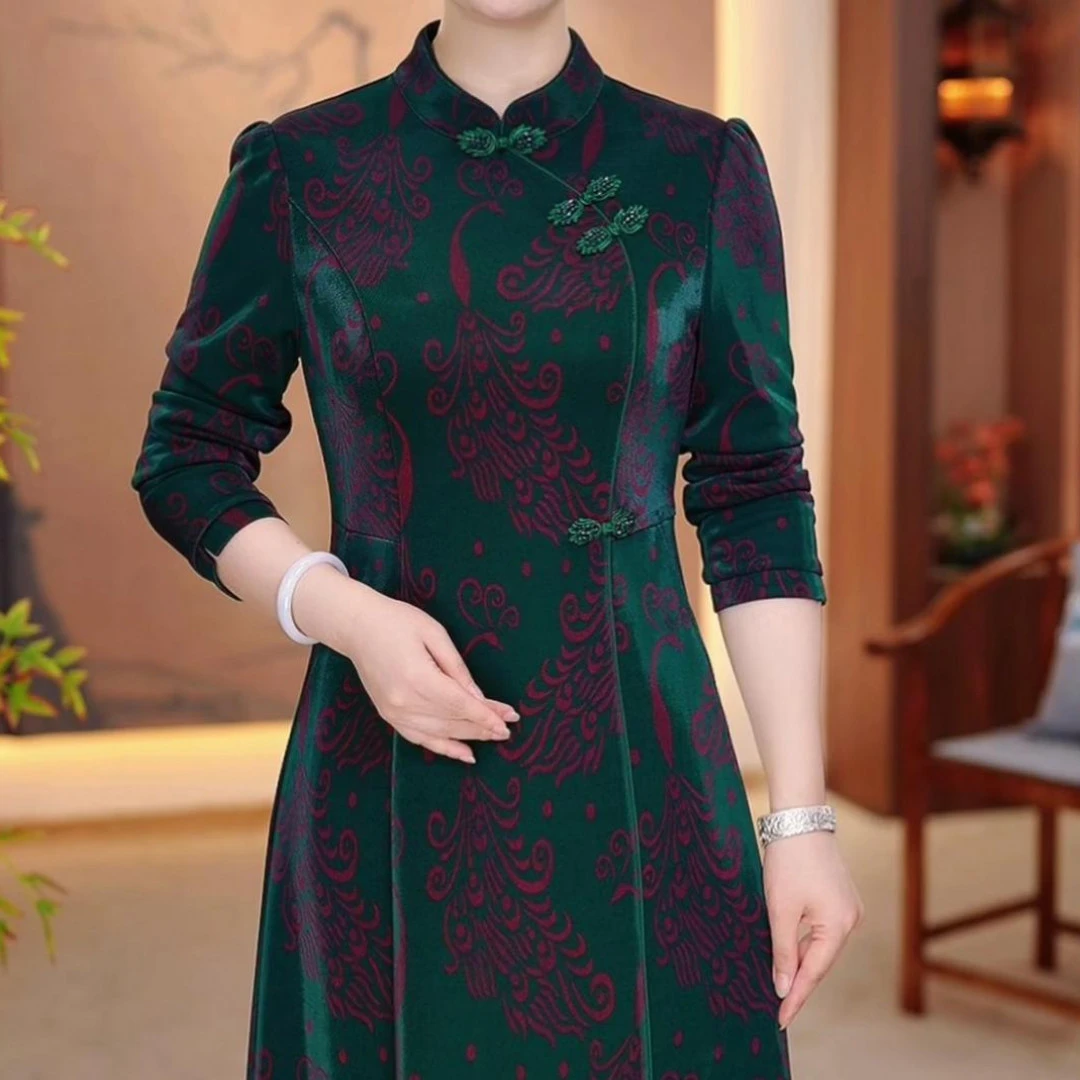 2025款秋季遮肉显瘦改良旗袍裙中老年气质妈妈装连衣裙