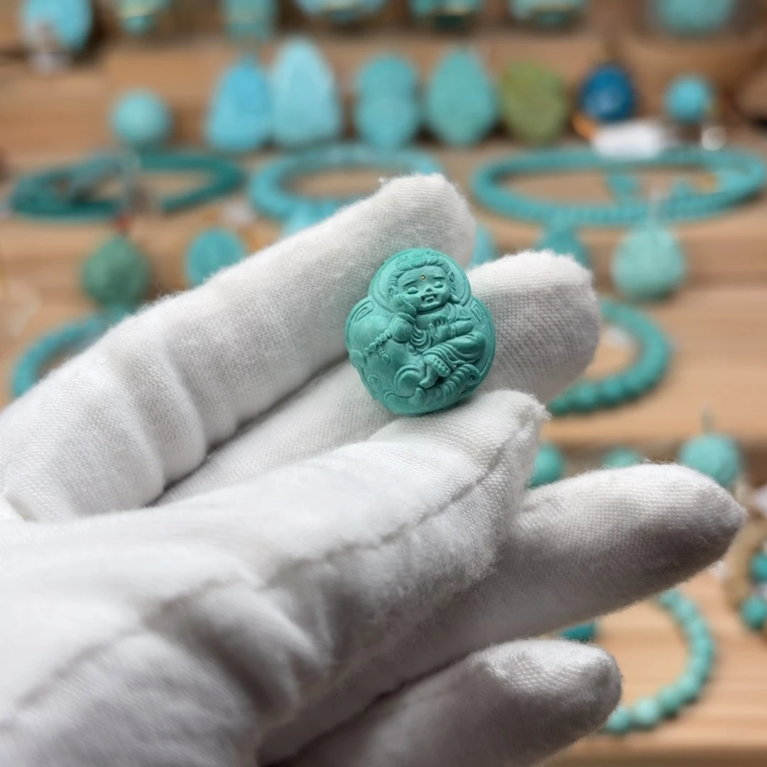 绿松石未镶嵌珠宝奇石