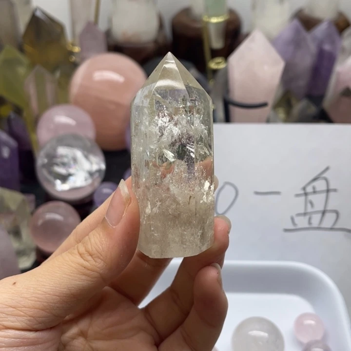 37未镶嵌水晶-****?黄水柱