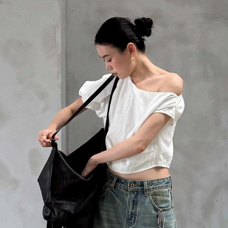 Seyora【古斯雕塑】莱赛尔亚麻斜肩泡泡袖短款衬衫 C34524SY52