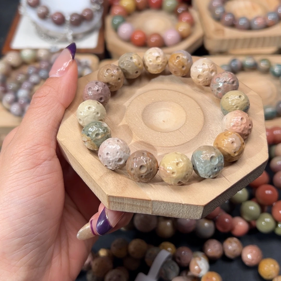 渝***禾石英质玉未镶嵌手链124