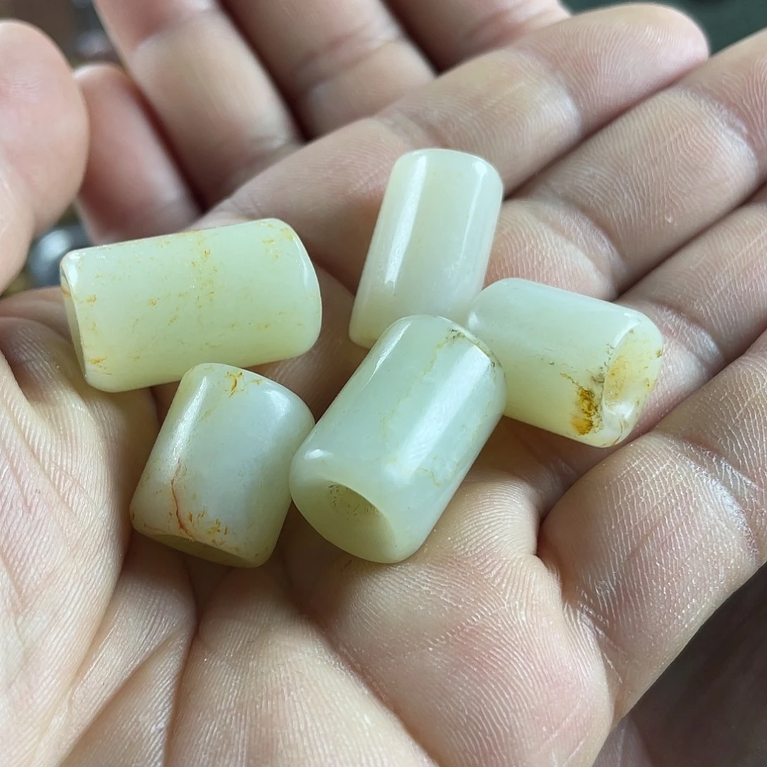 和田玉（糖玉）未镶嵌挂件