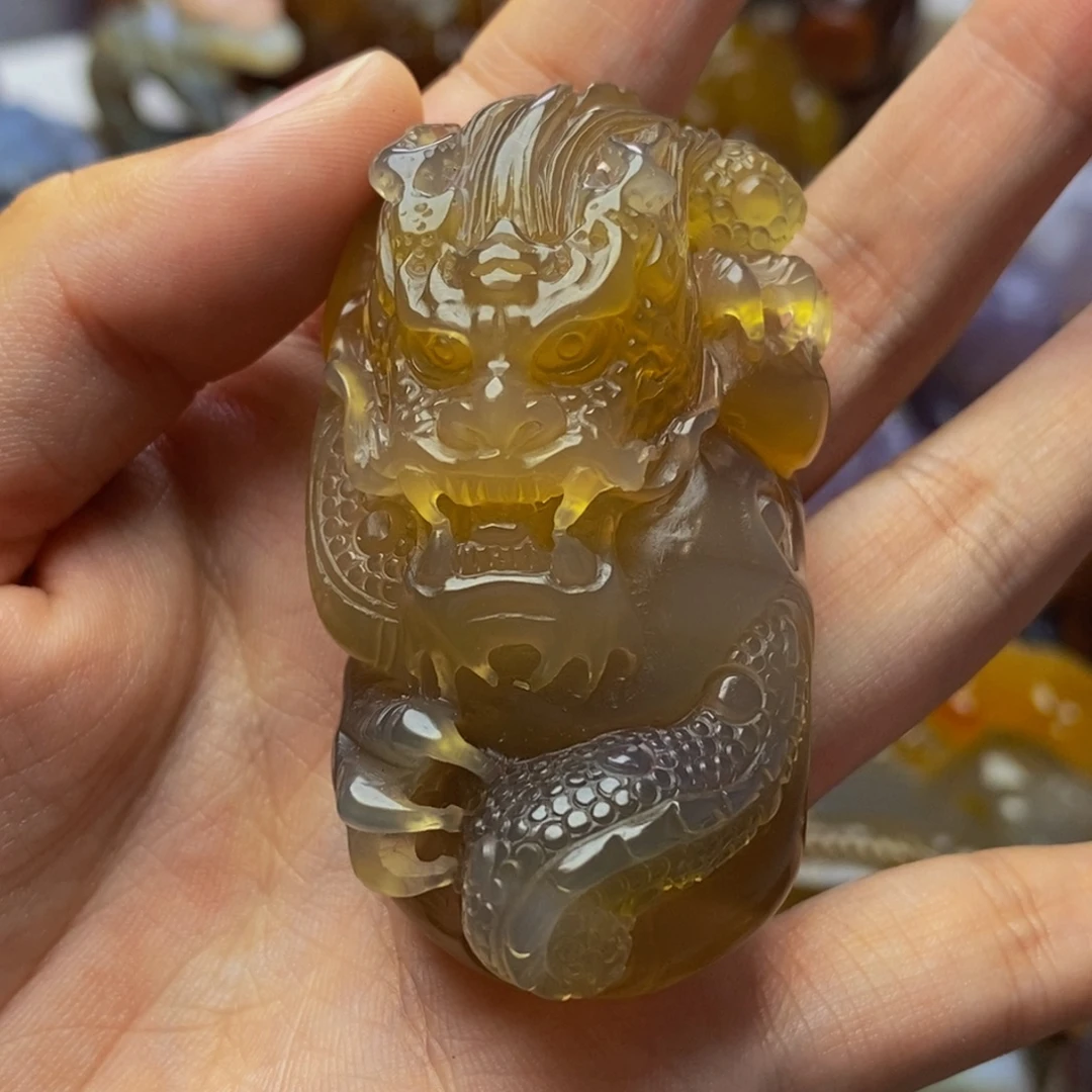 豁***果未镶嵌把件玛瑙/玉髓