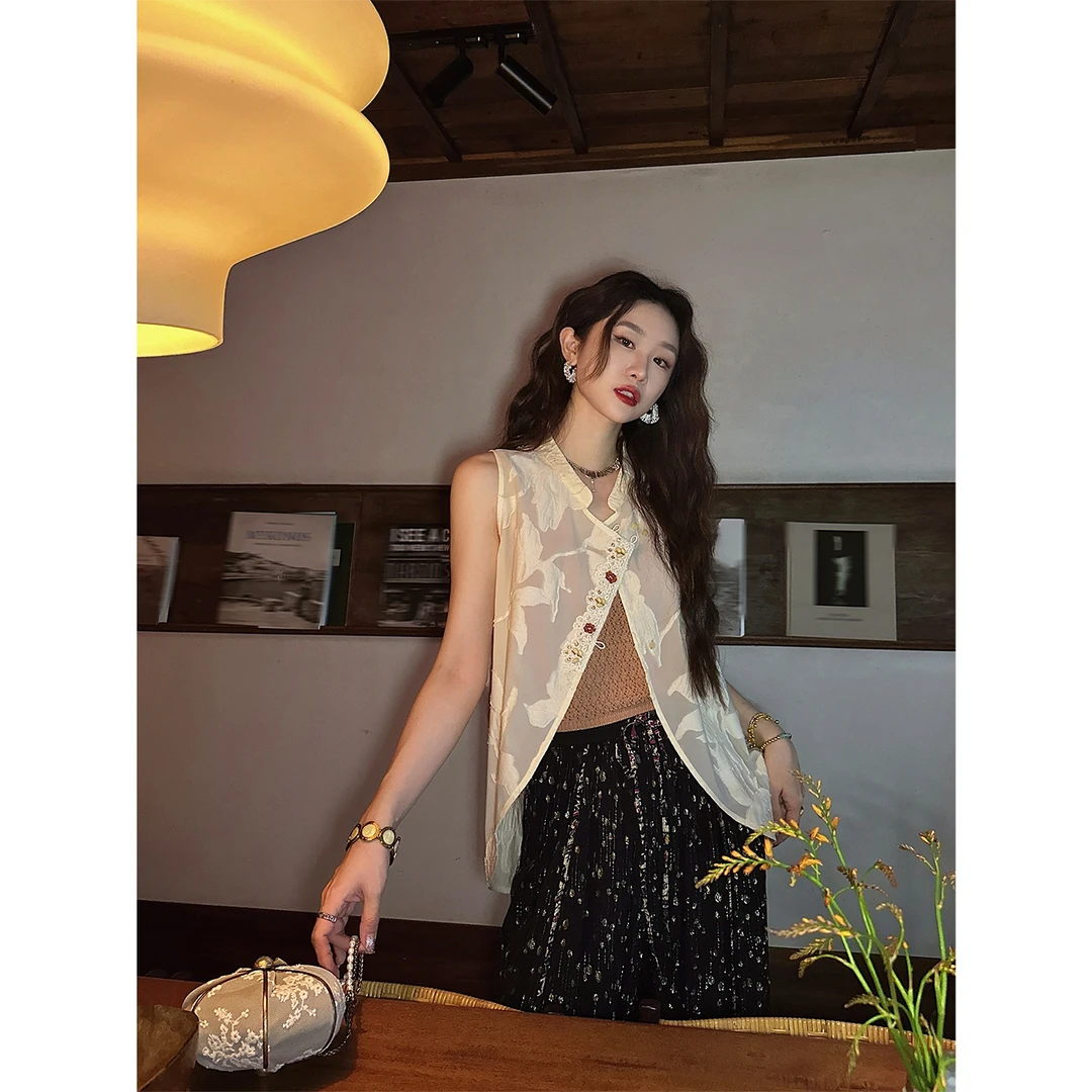 三吉黑花「7/25晚8:00新品95折」【相思扣】中式剪花弧形提花马甲