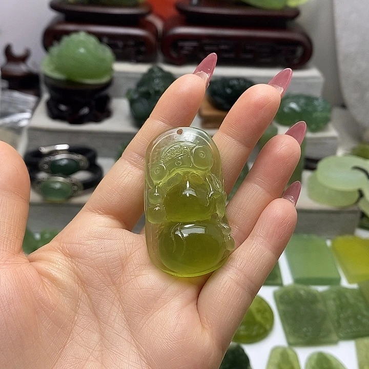 蛇纹石玉未镶嵌手把件