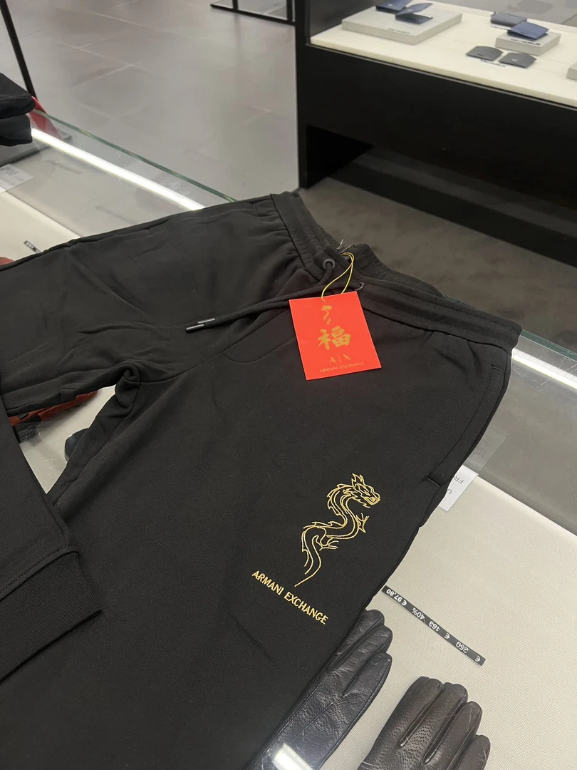 全新未使用 AX ARMANI EXCHANGE/阿玛尼 龙年限定卫裤 不退换