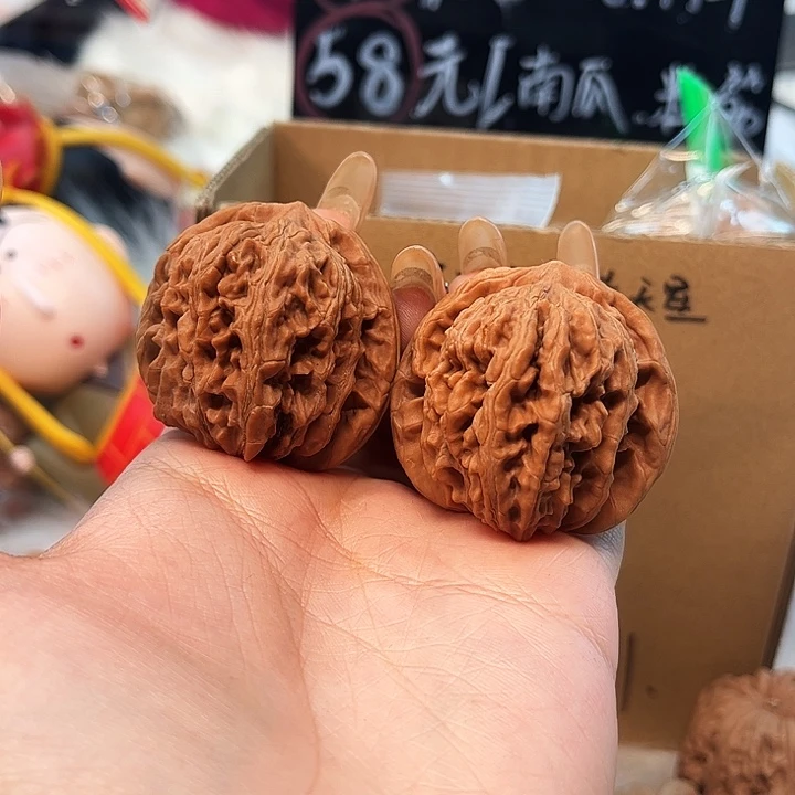 文玩核桃吊坠四座楼
