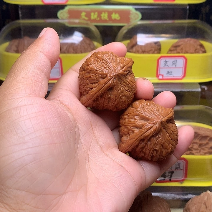 吊坠文玩核桃泥鳅背