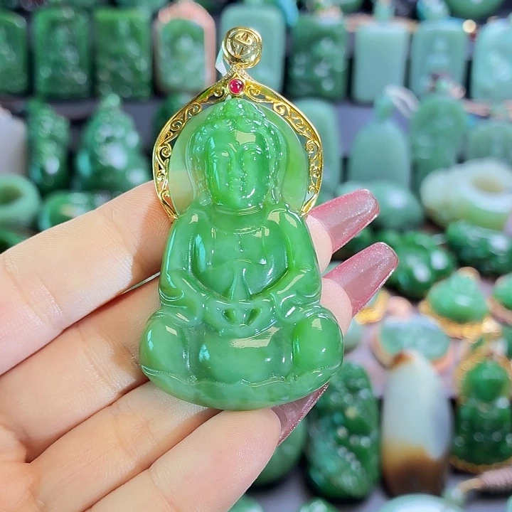 和田玉18K金镶嵌挂件