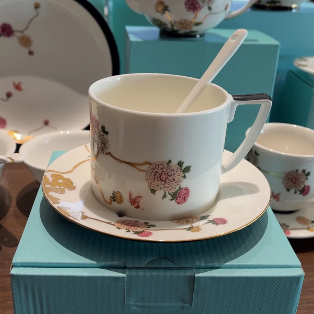 瓷片花开富贵大茶杯