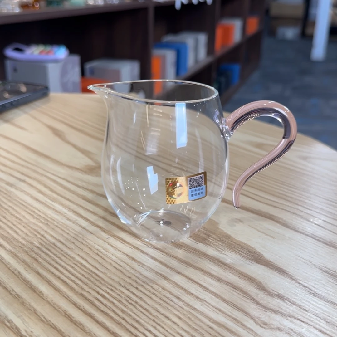 禾器翔蔓浅粉色。。。。